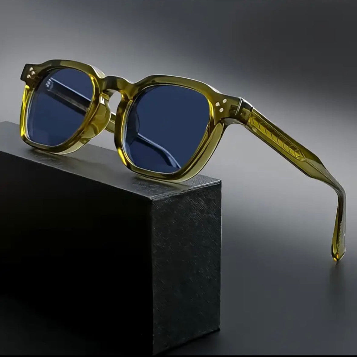 Sunglasses1BG